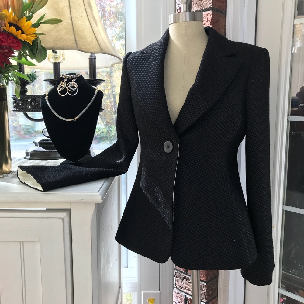 🦋 Armani Collezioni "Antinea" Italy |accessories
